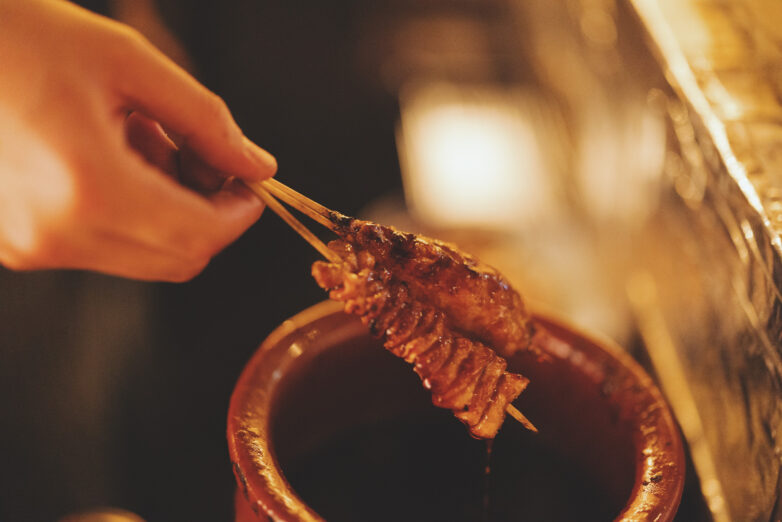 焼き鳥と狼の4つ4つの合計8つセット　もはや芸術的なアングル 128-0120-_5A_8514-782x522.jpg